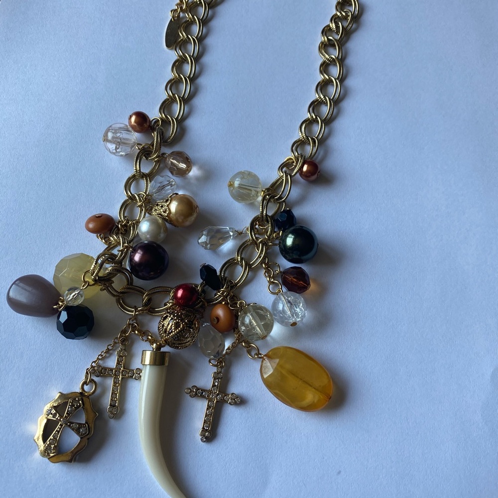 Fashion necklace.